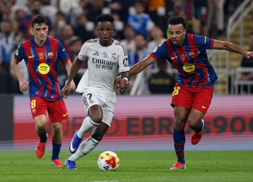Thua Barca, Vinicius vẫn chạm cột mốc vĩ đại ở Real Madrid