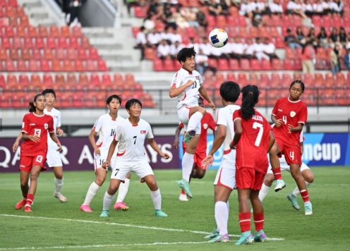 VIDEO: Indonesia thua đậm 0-9 ở giải châu Á