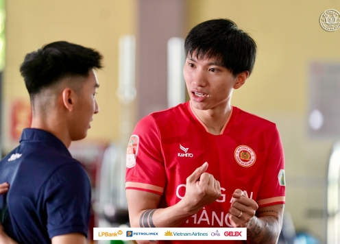 Đoàn Văn Hậu tập luyện trở lại, hẹn ngày tái xuất