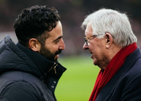 Sir Alex bất ngờ nói điều khiến CĐV 'chạnh lòng'