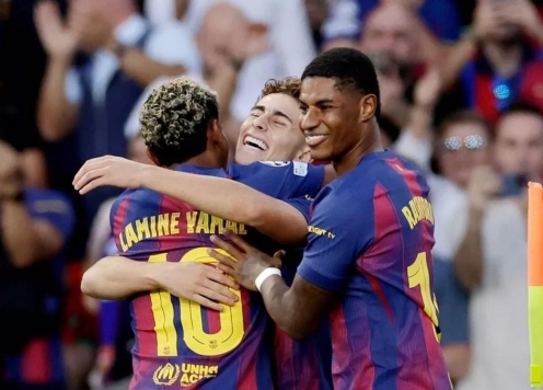 CĐV Barcelona bỏ phiếu 'giữ chân' tiền đạo đình đám