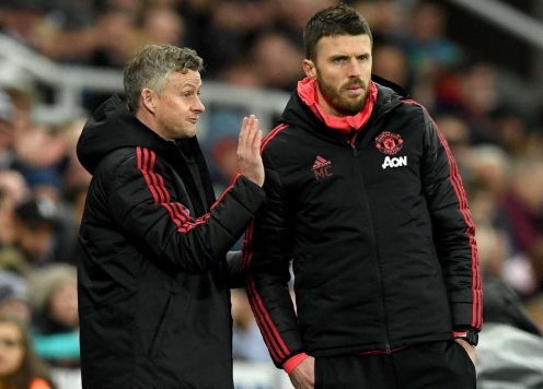 Cựu HLV MU chuẩn bị tái xuất tại đội bóng cũ