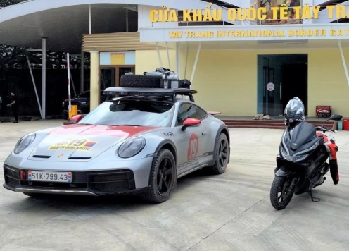 Chiếc Porsche 911 Dakar từng phượt gần 35.000 km tiếp tục hành trình 'thỉnh kinh' tại Trung Quốc?