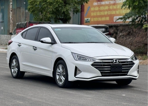 Hyundai Elantra 2020 lăn bánh gần 5 vạn km rao bán với giá ngang xe hạng B