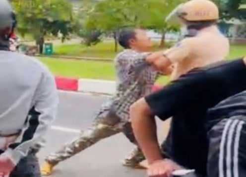 Đồng Nai: Tạm giữ tài xế xe đầu kéo ‘hổ báo’ dùng dao tấn công lực lượng chức năng