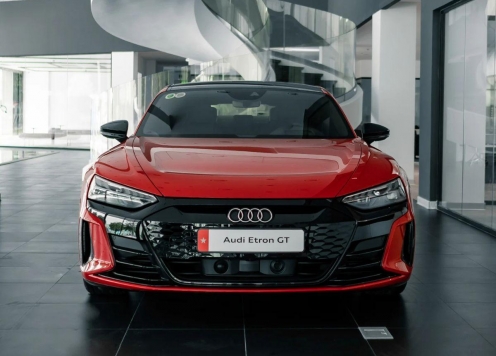 Audi triệu hồi xe điện e tron GT và RS e-tron GT tại Việt Nam để kiểm tra pin cao áp