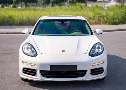 11 năm tuổi, Porsche Panamera 2013 hạ giá còn hơn 1 tỷ đồng