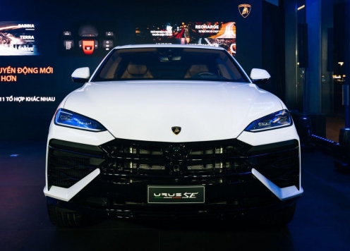 Siêu SUV Lamborghini Urus trình làng phiên bản tiết kiệm xăng tại Việt Nam, giá bán 14,79 tỷ đồng