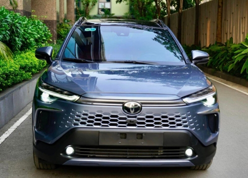 Lăn bánh vài tháng, ‘tân binh’ Toyota Corolla Cross 2024 lên sàn xe cũ với giá ngỡ ngàng