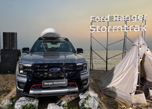 Chiêm ngưỡng Ford Ranger Stormtrak tại Việt Nam: Hầm hố hơn Wildtrak, giá dự kiến 1,059 tỷ đồng