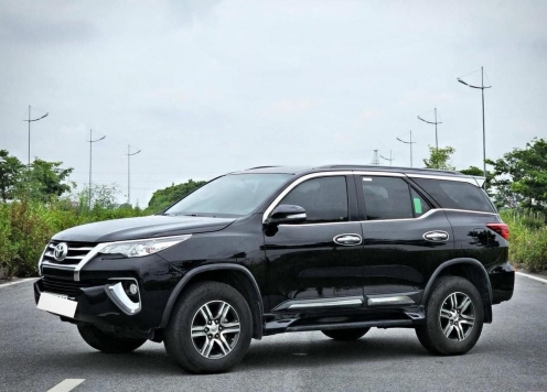 Ngỡ ngàng giá rao bán của Toyota Fortuner 2017 sau 7 năm lăn bánh