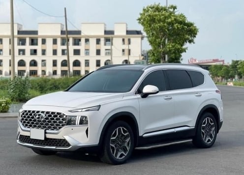 Lăn bánh 3 năm, Hyundai Santa Fe 2021 chạy lướt rao bán lại với giá ngỡ ngàng