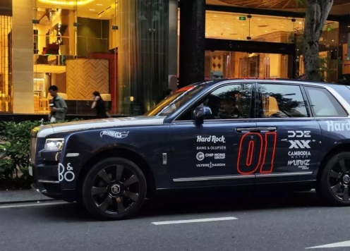 Gumball 3000: SUV siêu sang Rolls-Royce Cullinan mang biển số UAE lộ diện tại TP.HCM