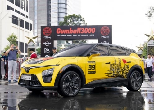 Dàn xe điện VinFast VF 7 và VF 9 đồng hành cùng các KOL hàng đầu thế giới tại Gumball 3000