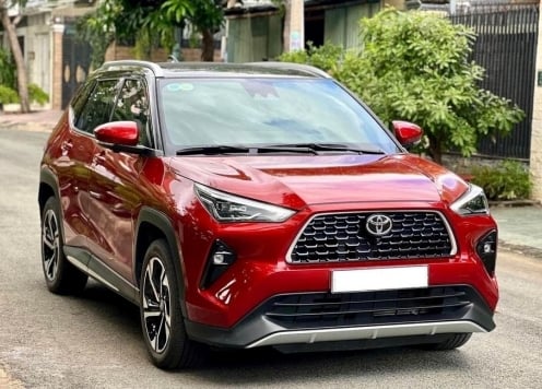 Ngỡ ngàng giá chào bán của Toyota Yaris Cross 2024 'siêu lướt' mới chạy 11.000 km