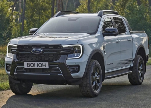 Ford Ranger PHEV trình làng: Động cơ mạnh 275 mã lực, tầm vận hành thuần điện đạt 45 km