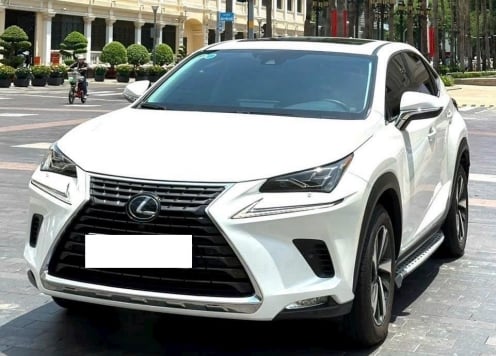 Mới chạy 15.000 km, xe sang Lexus NX 300 2021 có giá thế nào trên sàn xe cũ?