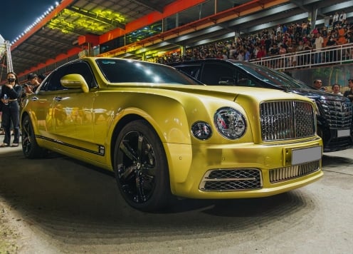 Siêu phẩm Bentley Mulsanne EWB của vợ chồng bà Nguyễn Phương Hằng có gì đặc biệt?