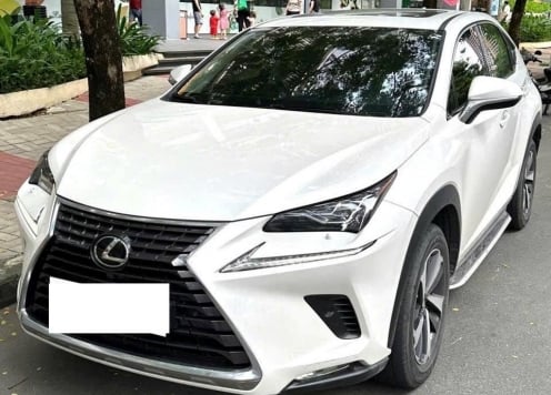 Sau 5 năm sử dụng, xe sang Lexus NX 300 2019 lên sàn xe cũ với giá khó tin