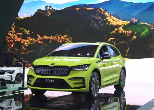 Mục sở thị Skoda Enyaq iV: Xe điện cùng phân khúc VinFast VF 7, chạy hơn 500 km/sạc