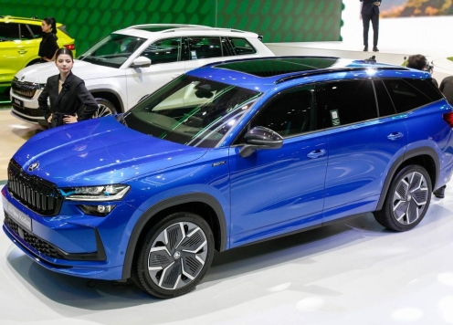 Skoda Kodiaq thế hệ mới ra mắt tại VMS 2024, thêm trang bị đấu Hyundai Santa Fe