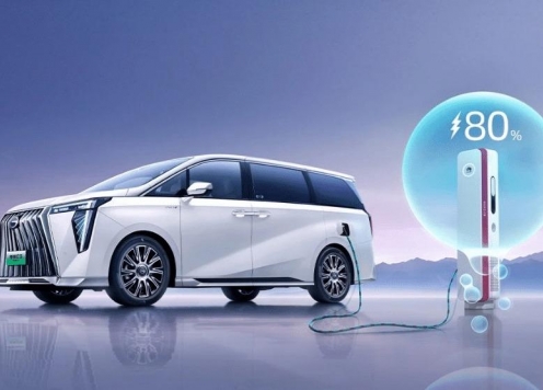 GAC Trumpchi E9 - MPV ngang cỡ Toyota Alphard ra mắt phiên bản sạc siêu nhanh