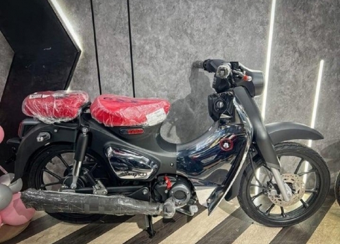 Honda Super Cub phiên bản Disney rao bán tại Việt Nam với giá hơn 200 triệu đồng