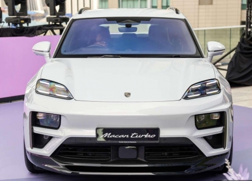 Xe điện Porsche Macan EV tiếp tục ra mắt Đông Nam Á, ngày về Việt Nam không còn xa?