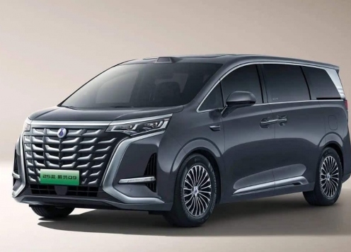 MPV Trung Quốc Denza D9 2025 ra mắt, có cả phiên bản hybrid cắm sạc và thuần điện