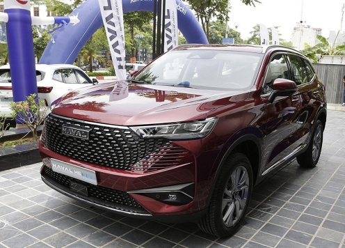 Xe hybrid Trung Quốc đua nhau khoe khả năng đi xa với một bình xăng và đầy pin