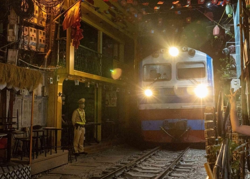 Hà Nội tăng cường xử lý 'cà phê đường tàu': Không thỏa hiệp với nguy cơ mất an toàn