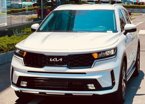 Kia Sorento VIN 2025 giảm giá sâu tại đại lý, dọn đường đón bản nâng cấp mới?