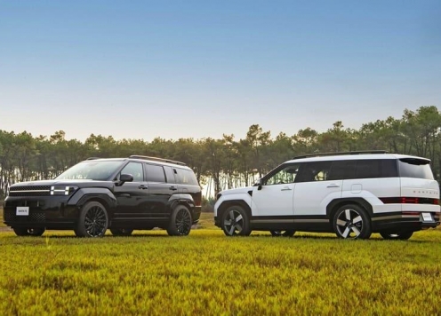 Hyundai Santa Fe Hybrid 2025 ra mắt tại Thái Lan: SUV 7 chỗ tiết kiệm nhiên liệu, giá quy đổi từ 1,29 tỷ đồng