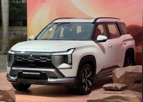 SUV 7 chỗ Mitsubishi Destinator vừa ra mắt Đông Nam Á có gì khác bản concept?
