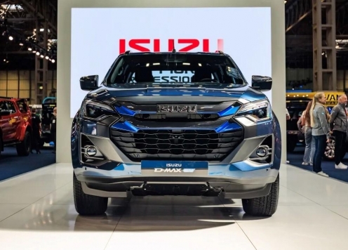 Isuzu D-Max bản điện mở đặt hàng tại Anh: Giá gấp rưỡi bản máy dầu, chạy tối đa chỉ 263 km/sạc