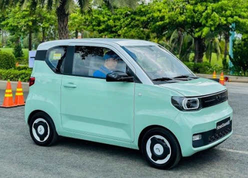 Ô tô giá dưới 300 triệu ngày càng nhiều, người Việt dễ mua xe hơn bao giờ hết