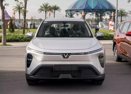 Sau khi nhận xe, người dùng VinFast Limo Green có thể nâng cấp những tính năng nào để tối ưu hiệu quả sử dụng?