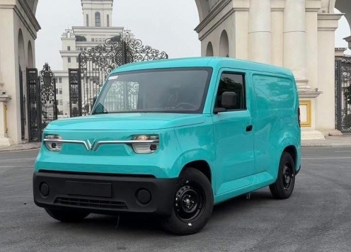 Ảnh thực tế VinFast EC Van bản thương mại: Khoang hàng rộng, tối ưu cho nhu cầu giao hàng trong phố