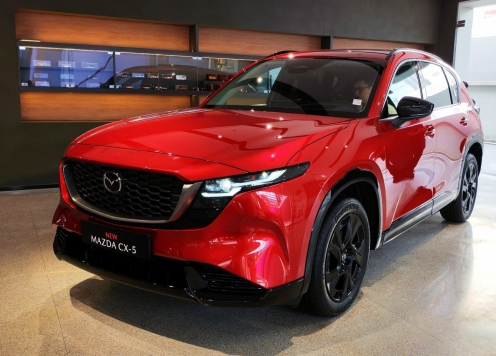 Cận cảnh Mazda CX-5 thế hệ mới tại Việt Nam: Có bản hybrid, nhưng phải đến cuối năm sau mới mở bán