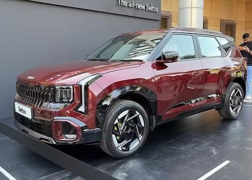 Kia Seltos thế hệ mới chốt giá quy đổi từ 320 triệu đồng: Kích thước tăng, giữ nguyên động cơ