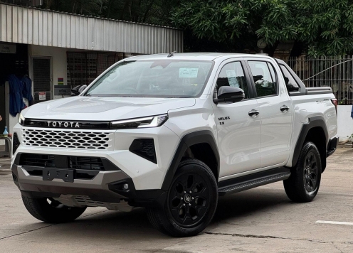 Chưa chính thức ra mắt, Toyota Hilux 2026 đã tung 'chiêu' để hút khách Việt dịp cận Tết Nguyên đán