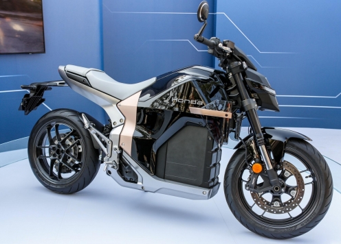 Honda WN7 – Nakedbike chạy điện hiệu lần đầu xuất hiện tại Việt Nam