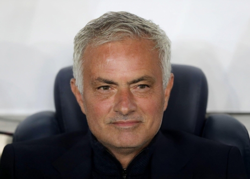 Mourinho tiếp tục gây 'ác mộng' cho MU trên sân nhà