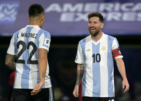 Messi kiến tạo, Argentina đánh bại Peru bởi siêu phẩm