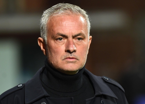 Mourinho lên tiếng 'hạ nhiệt' sau ca phẫu thuật