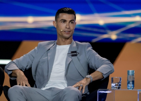 Ronaldo nói thẳng kế hoạch với bóng đá khi giải nghệ