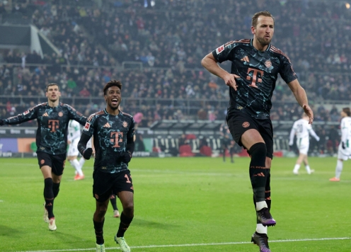 Harry Kane tỏa sáng, Bayern thắng tối thiểu Monchengladbach