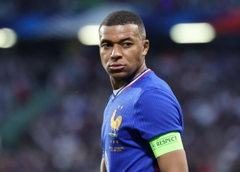 CHÍNH THỨC: Mbappe tái xuất tuyển Pháp sau 6 tháng