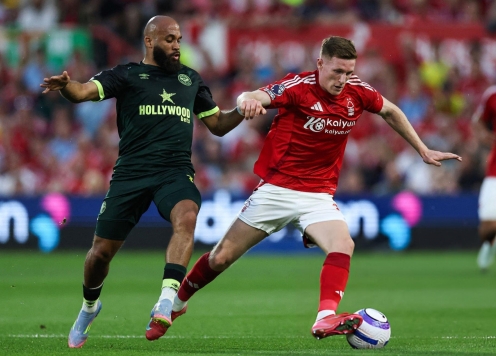 Thua Brentford, Nottingham 'hụt hơi' đua top 4 Ngoại hạng Anh