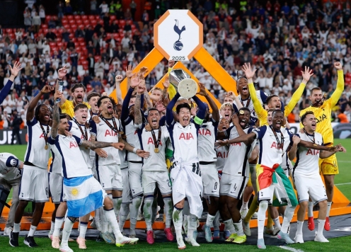 Hạ MU, Tottenham vô địch Europa League mùa 2024/25